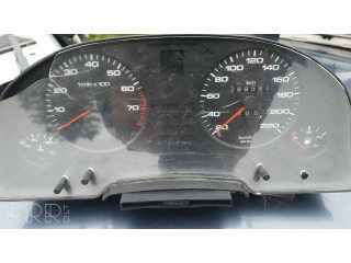 Панель приборов 893919067   Audi 80 90 S2 B4       