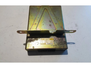Блок управления двигателя 4079013633   Mazda 626
