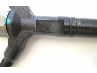Форсунка 23670-30020, DCRI100750    Toyota Land Cruiser (HDJ90)   