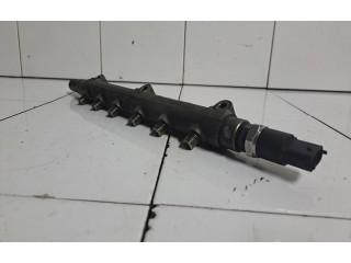 Vstřikovací lišta 8658252, 002229J1   Volvo V70     