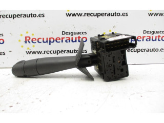 Переключатель дворников    Renault Sandero I