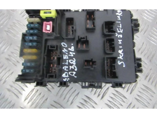 Блок предохранителей  3859060G21, 38590-60G21   Suzuki Baleno EG    