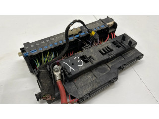 Блок предохранителей 8364542   BMW X3 E83    