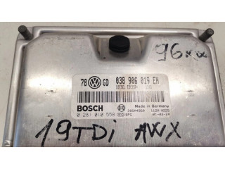 Блок управления двигателя 038906019EH, 0281010558   Audi A4 S4 B6 8E 8H