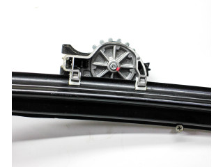 Vstřikovací lišta 7848363   BMW M3 F80  pro naftový motor 2.0  
