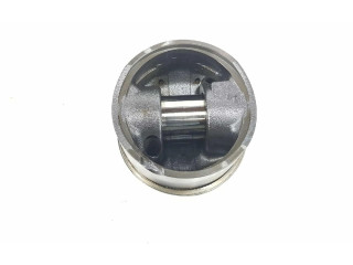 Píst 11252246629   BMW 5 E39  pro naftový motor 2.5  