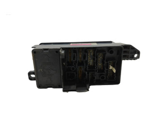Блок предохранителей 9213372, 17236010   Mini One - Cooper Coupe R56    