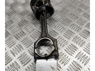 Píst 31339777, 31401216   Volvo V60     