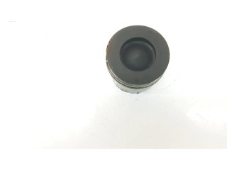  Поршень с шатуном  11258519401, 1212CD  BMW 2 Active Tourer U06  2.0