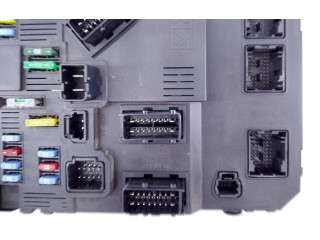 Pojistková skříňka Řídící jednotka BSM 9655708480, E3-B2-35-1   Peugeot 407 2005