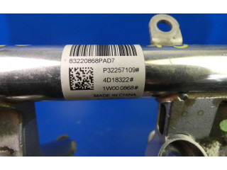 Vstřikovací lišta 32257109, 4D18322   Volvo XC40    B3154T9 