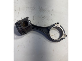 Píst 8340F   Mercedes-Benz ML W164    642.940 