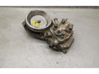 Vstřikovací lišta 0438121011, 026133353   Audi 80 90 B3     