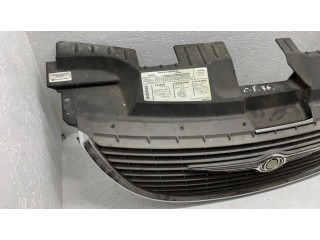 Передняя решётка Chrysler Grand Voyager IV 2001-2007 года 4857522AA      