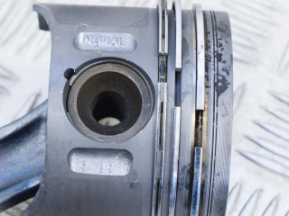  Поршень OM 646.963 A6460300220, A6460301017  Mercedes-Benz CLC CL203 для дизельного двигателя 2.1