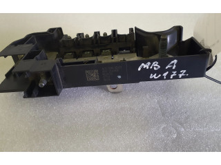   Pojistková skříňka 1775404307, M24230   Mercedes-Benz A W177 2019