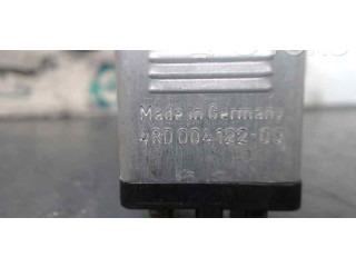   Pojistková skříňka 0015420219, 4RD00412200   Mercedes-Benz E W124 1988