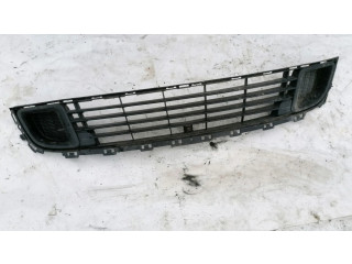 Передняя решётка Citroen C5 2008-2016 года 9681052677, 2001586      