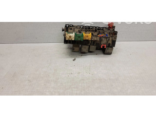 Блок предохранителей  357937039, 357937541   Volkswagen Vento    