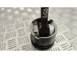 Píst B47   BMW 2 F45  pro naftový motor 2.0 B47c20a 