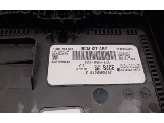 Pojistková skříňka Řídící jednotka BSM F005V03569, 20211128   Ford Focus 2021