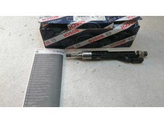 Vstřikovač 13647599876, 10213541   BMW M5  pro benzínový motor 4.4  