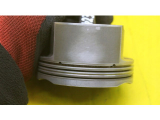 Píst 9481031102R   Porsche Cayenne (9PA)     