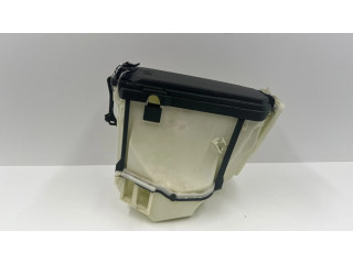 Блок предохранителей  A2045400180   Mercedes-Benz C W204    