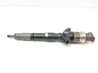 Vstřikovač 2367030400   Toyota Hilux (AN10, AN20, AN30)  pro naftový motor 3.0  