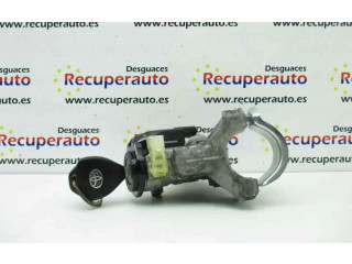 Блок управления двигателем Блок управления 0281019995   Toyota Yaris