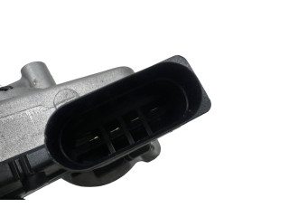 Моторчик дворников 0390243607, 97218637    Citroen C3 Aircross