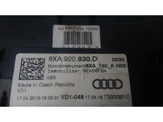 Přístrojová deska  Audi A1 2010 8XA920930D  