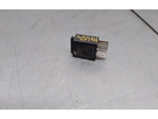 Блок предохранителей 7M0951253C   Seat Exeo (3R)    