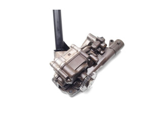Масляный насос  M270.910 R2701810701  Mercedes-Benz GLA W156 