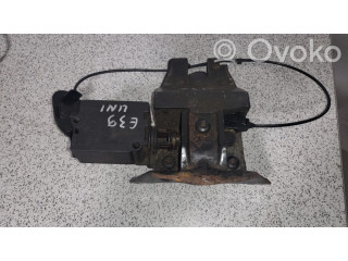 Zámek zadních dveří 8168892   BMW 5 E39 2003
