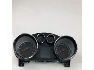 Přístrojová deska  Opel Astra J 2012 13355674  