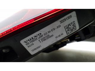 Задний фонарь правый 32291359    Volvo V60   2018- года