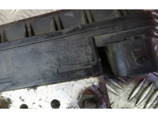 Jednotka ABS 4451042080, 4451042080   Toyota RAV 4 (XA20) 2000