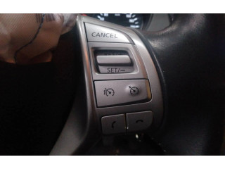 Volant Nissan Qashqai 2013   