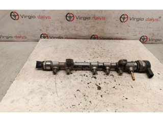 Vstřikovací lišta 2381033030, 1077800531   Toyota Yaris     