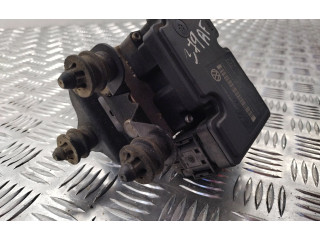 Блок АБС 1K0907379AF, 000404913D1   Volkswagen  Caddy  2004 - 2010 года