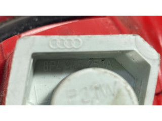 Задний фонарь  8P4945093B, 8P4945257A    Audi A3 S3 A3 Sportback 8P   2005-2013 года