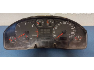 Přístrojová deska  Audi A6 S6 C5 4B 2001 4B0919860N, 113008888011  
