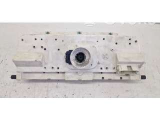 Přístrojová deska  Volkswagen PASSAT B3 1993 81117621  