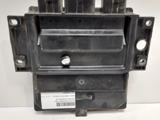 Блок управления двигателя 8200513113, 8200752877   Dacia Duster