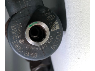 Vstřikovač 338002A900, 0445110320   Hyundai i30  pro naftový motor 1.6  