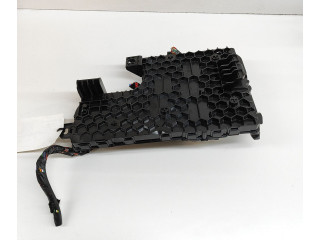 Блок комфорта 167097700A, 165765030B   Tesla Model Y   