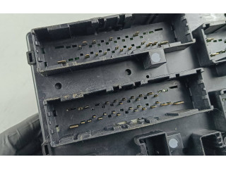 Блок предохранителей  P68243257AB, 16238CF15176N   Dodge VAN RAM    