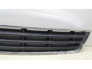 Нижняя решётка (из трех частей) Audi A8 S8 D3 4E 2002-2009 года 4E0807683A, 4E0807953      