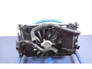 Рулевая рейка  Радиатор охлаждающей жидкости 051129713   Audi 80 90 B3 1986 - 1991 года